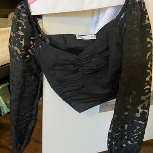 COPY - Zara puff sleeve top